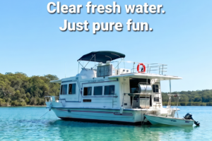 Family Getaway on a 45ft Houseboat
